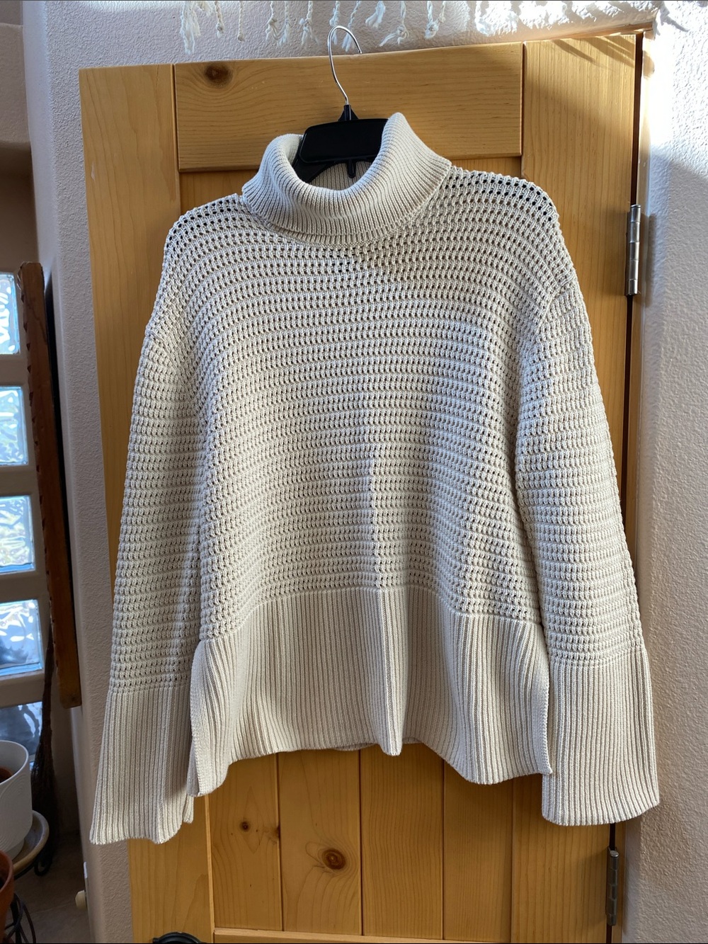 GAP Cream Chunky Knit Turtleneck Sweater